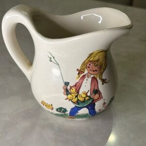 Vintage USA McCoy pottery pitcher nursery Rhyme pitcher mini little girl w/ducks